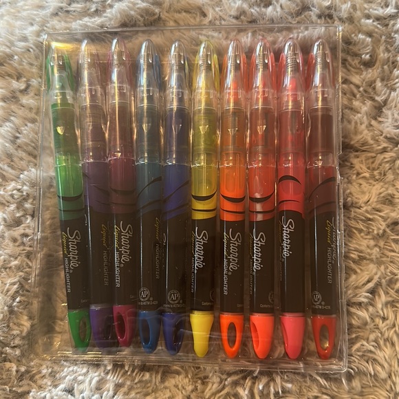 Sharpie bundle - Picture 7 of 9